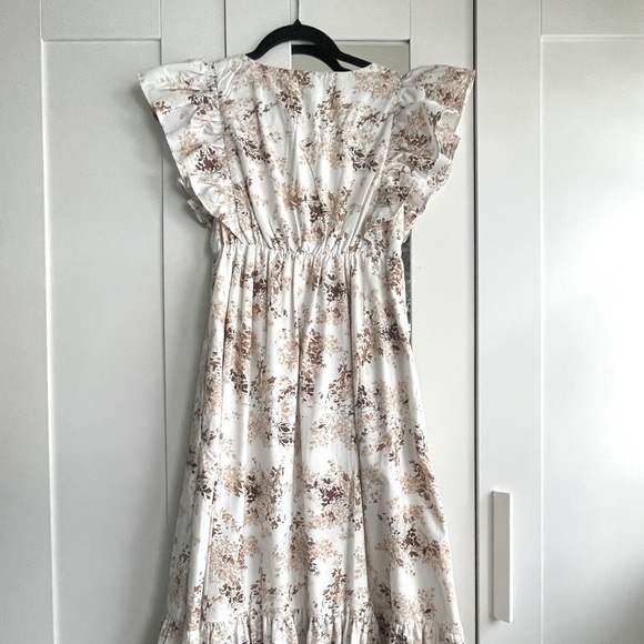 Abercrombie Flutter Sleeve Tiered Midi Dress - Picture 5 of 9